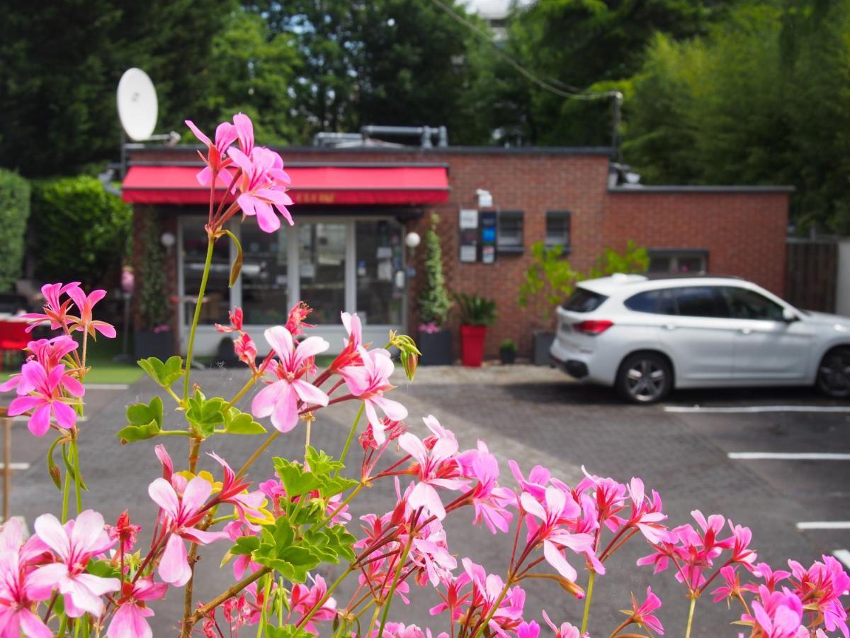 Hotel Du Croise Marcq-en-Baroeul Exterior photo